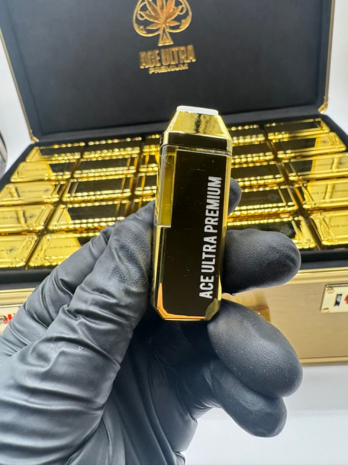 Ace Ultra Premium gold disposable device